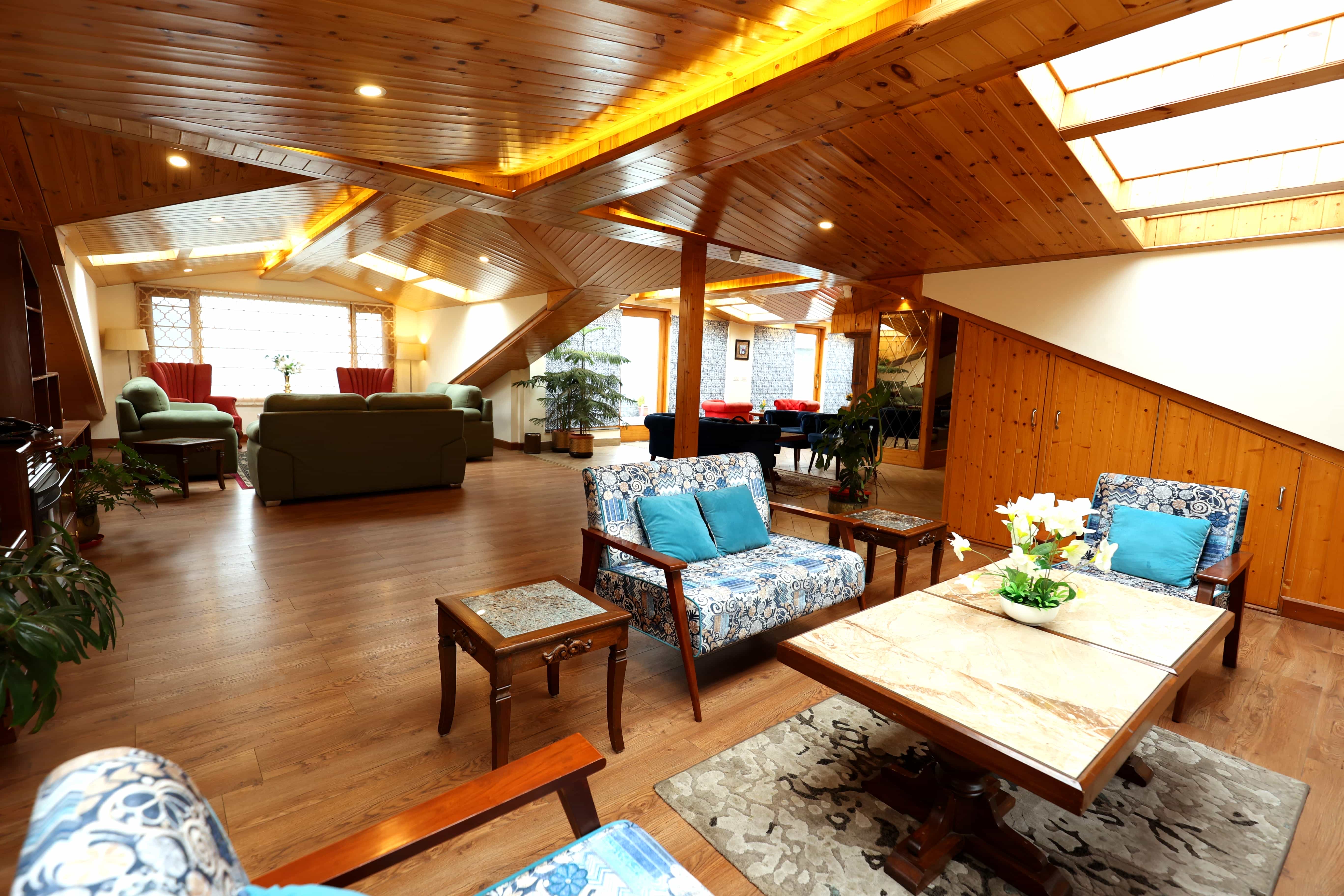 Terrace Lounge
